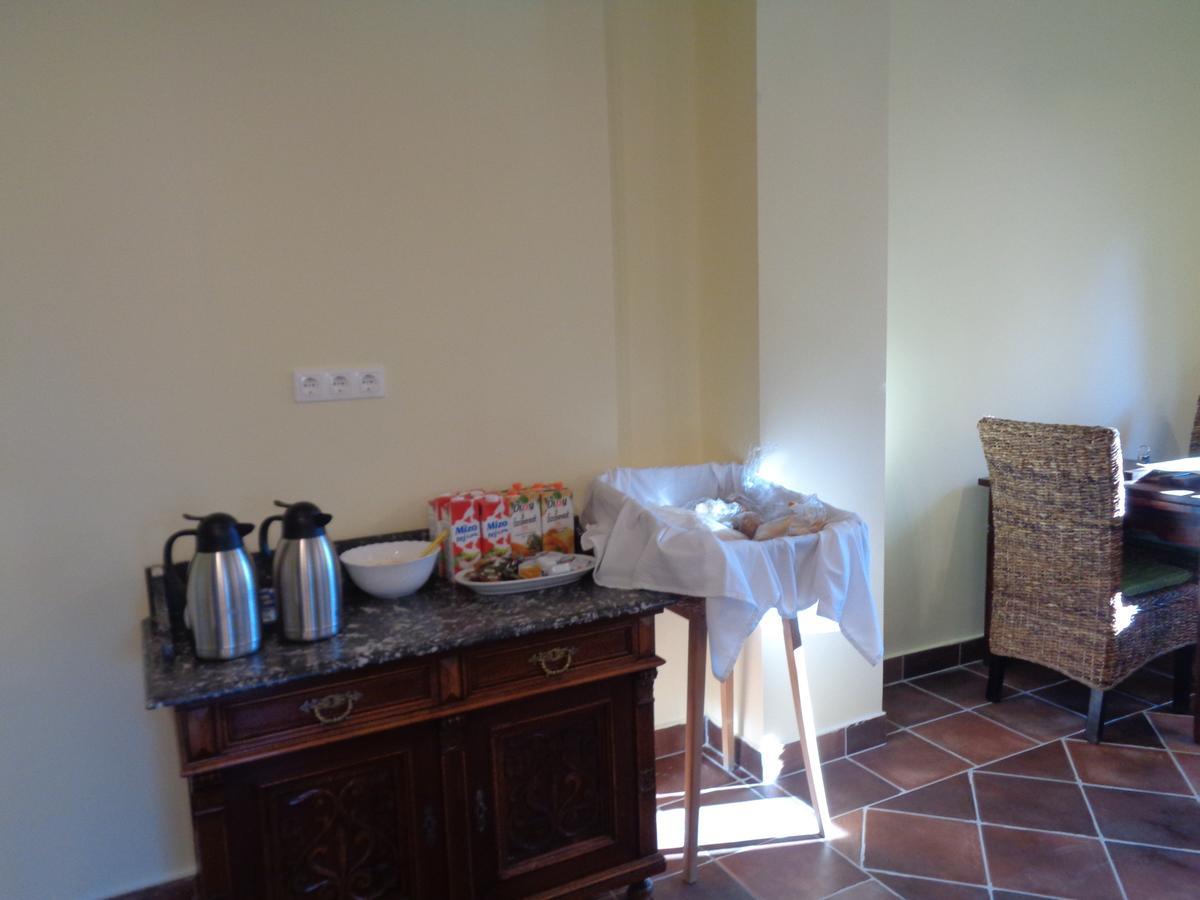 Arnyas Park Apartmanhaz Bed & Breakfast Balatonalmadi Ngoại thất bức ảnh