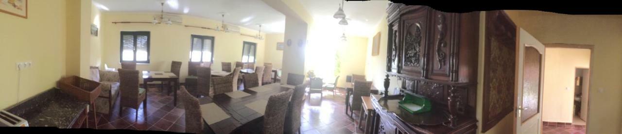 Arnyas Park Apartmanhaz Bed & Breakfast Balatonalmadi Ngoại thất bức ảnh